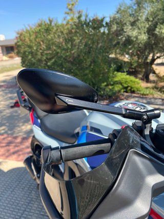 BMW S1000XR