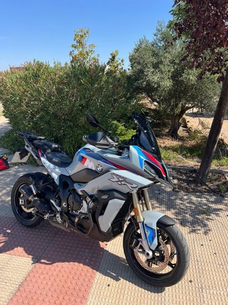 BMW S1000XR