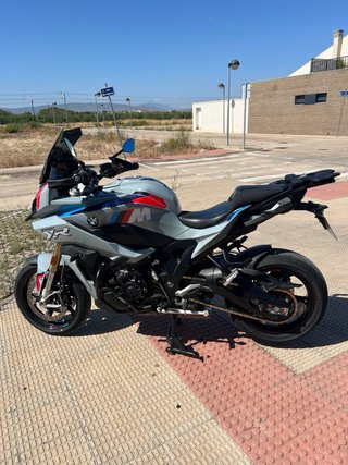 BMW S1000XR