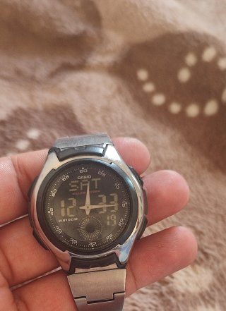 Reloj Casio aq160