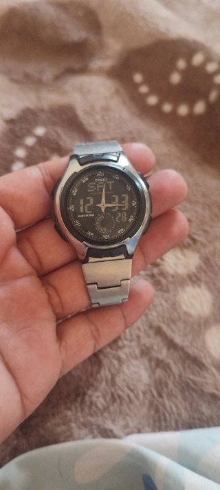 Reloj Casio aq160