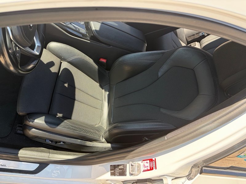 BMW Serie 5 2018, foto 9