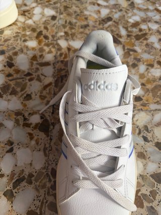 Zapatillas Adidas Blancas y Azules