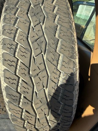 Toyo AT 225/75 R15 Neumáticos