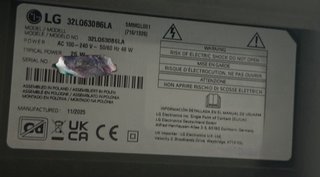 TV LG 32 pulgadas 32LQ630B6LA con pantalla dañada.