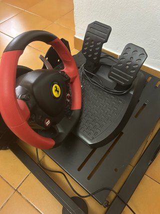 Volante Ferrari per Xbox Series S/X