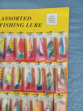 30 Cucchiaini da Pesca Assortiti