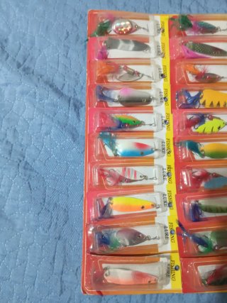 30 Cucchiaini da Pesca Assortiti