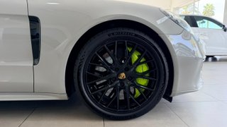 Porsche Panamera TURBO S E HYBRID 2018