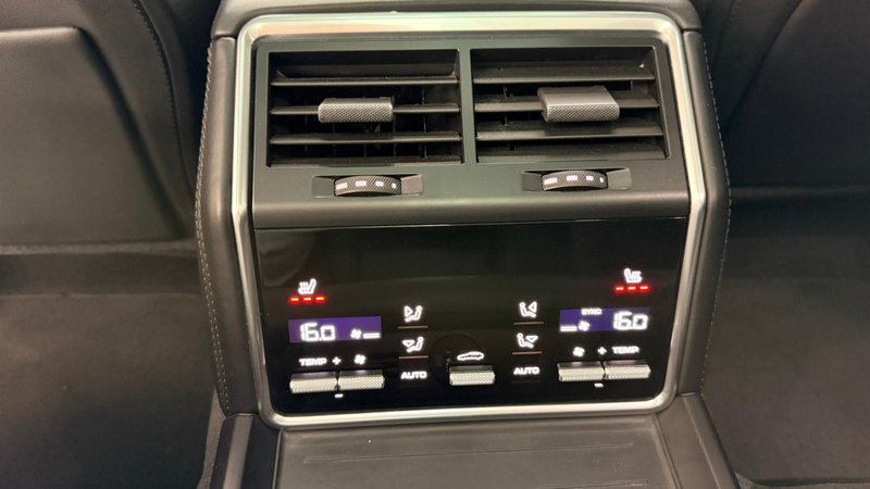 Porsche Panamera 2018, foto 32