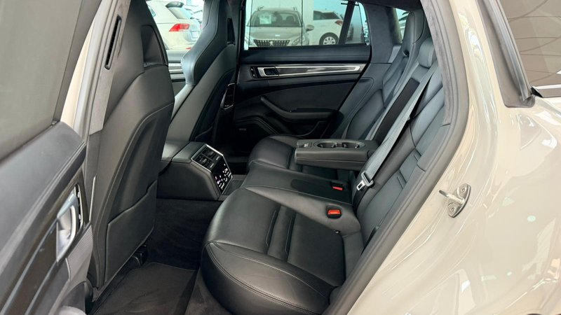 Porsche Panamera 2018, foto 34