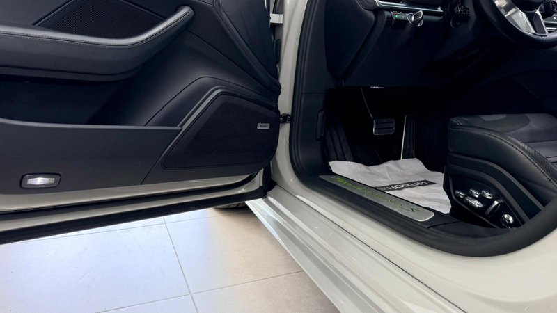 Porsche Panamera 2018, foto 38