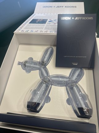 Lámpara Perro Balloon Dog Lexon x Jeff Koons