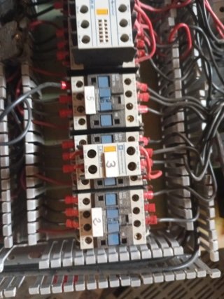 Componentes eléctricos varios