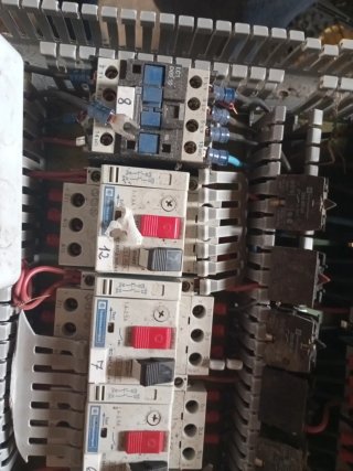 Componentes eléctricos varios