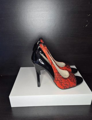 Scarpe décolleté slingback rosse e nere