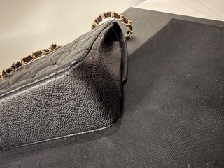 Bolso Negro Dorado Cadena Cuero