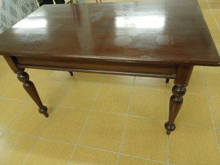 Mesa antigua de madera, largo1,30x0,79x0,75