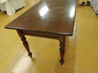 Mesa antigua de madera, largo1,30x0,79x0,75
