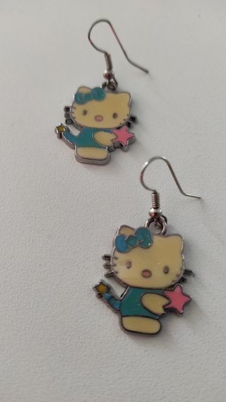 Pendientes de Hello Kitty
