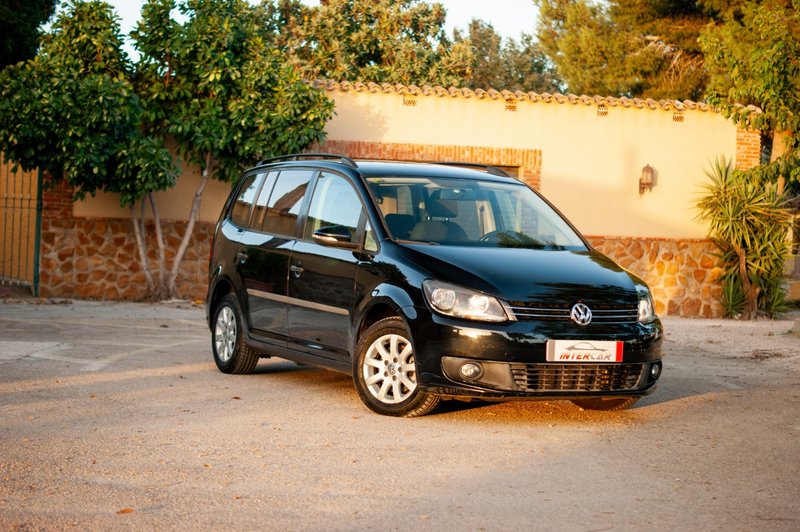 Volkswagen Touran 1.6 TDI Advance 2011