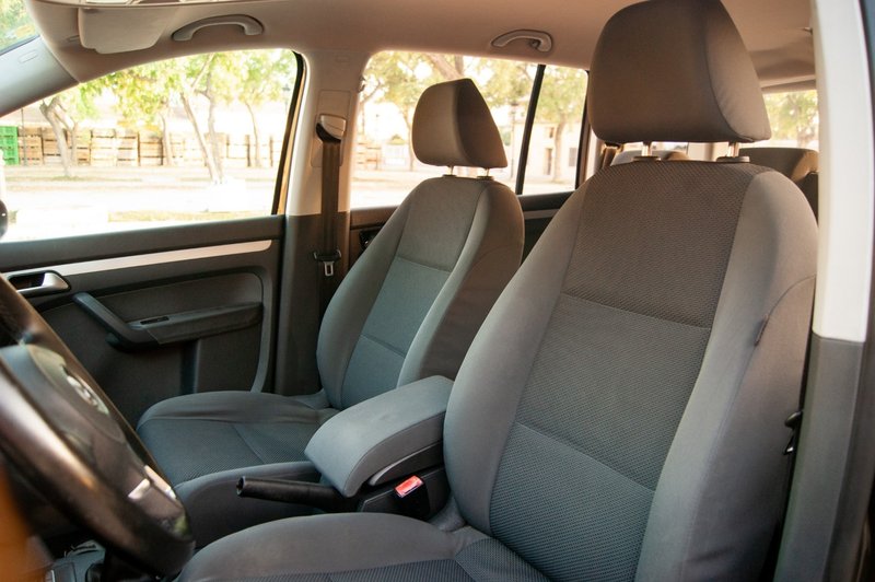 Volkswagen Touran 1.6 TDI Advance 2011, foto 13