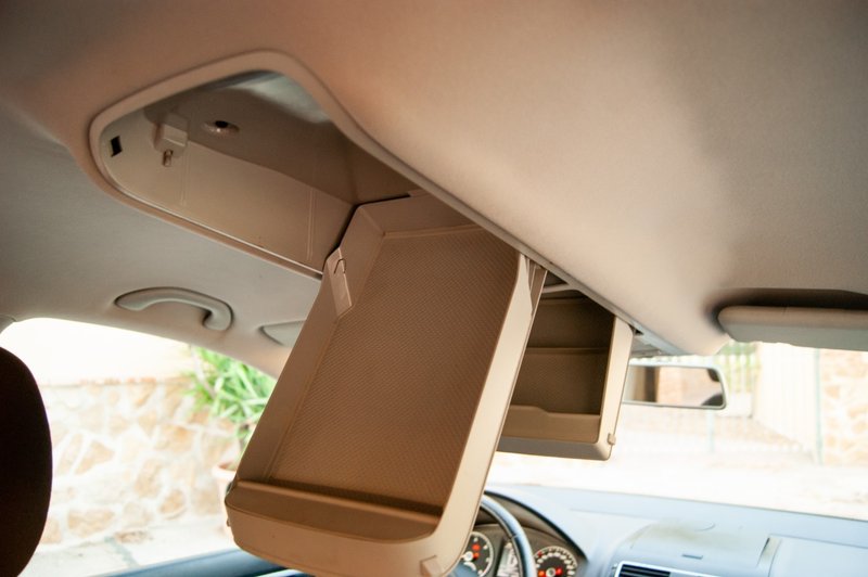 Volkswagen Touran 1.6 TDI Advance 2011, foto 14