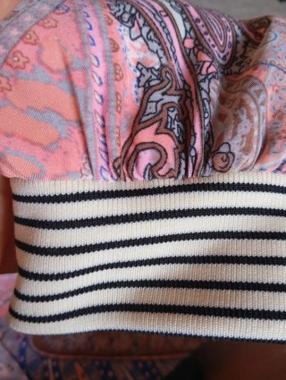 Bomber mujer estampado paisley