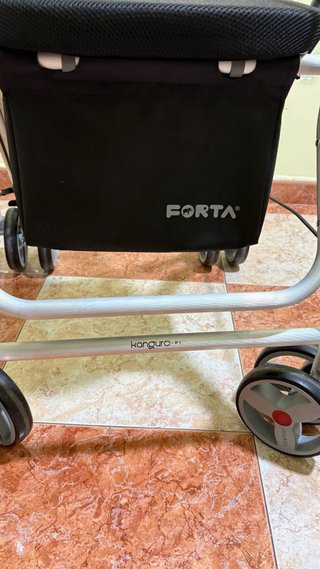 Andador Plegable con Asiento y Ruedas