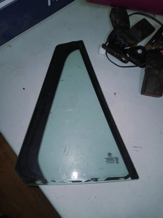 Luna Custodia Izquierda BMW