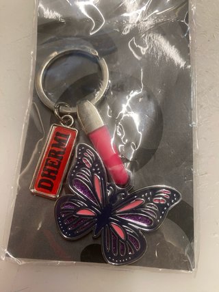 Portachiavi DHERMI farfalla e rossetto