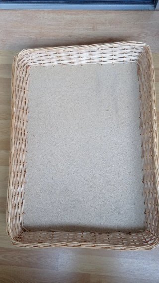 Cesta grande mimbre madera nueva. Mide 76 por 52