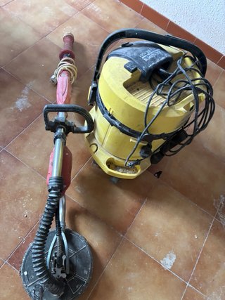 Máquina de lijar  y aspirador