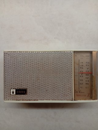 Radio Transistor Sanyo Marrón Vintage