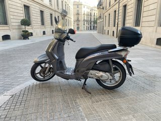 Moto Kymco People S 125