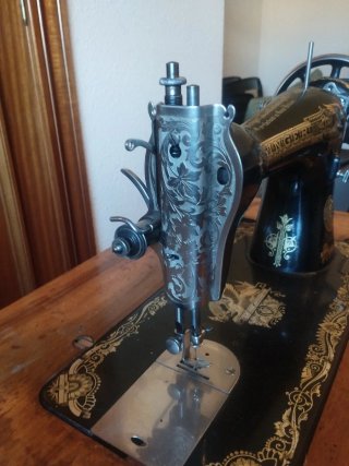 Máquina de coser Singer antigua
