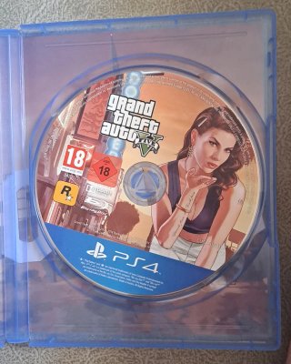 PS4 Grand Theft Auto V Premium Edition