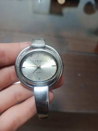 Reloj CUCHI Mujer Plata y Blanco