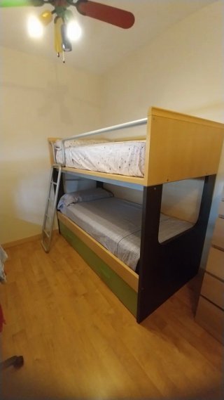 Literas de madera con 2 cajones (sin colchones)