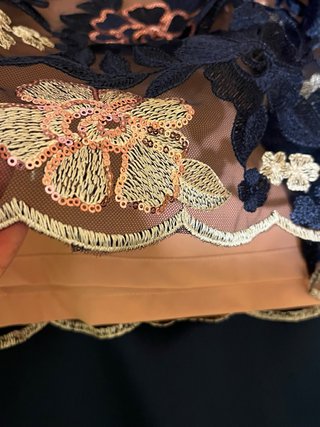 Conjunto a estrenar EQUIPOR falda fiesta floral