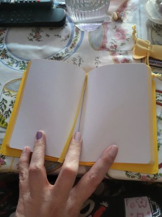 Quaderno Giallo Swarovski