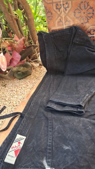 Kimono Fuji Talla 4/170 Negro Algodón
