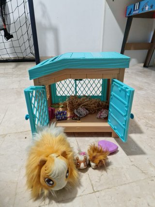 Little Live Pets Mama Surprise