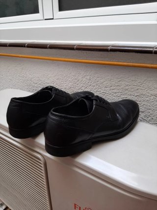 Zapatos de vestir negros para hombre