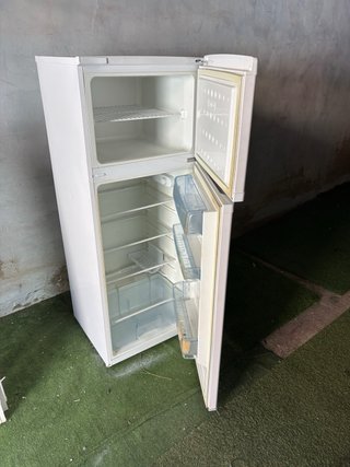 Nevera Beko 55/146/55 cm