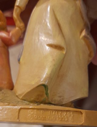 Mamma con bambini per presepe