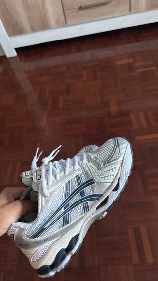 Asics Gel-Kayano 14 Plata/Blanco