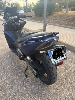 Kymco AK-550 Maxi Scooter Azul