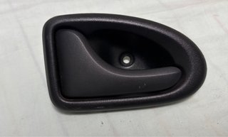 Maneta Interior Izquierda Clio trasera