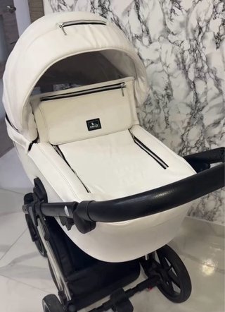 Carro de bebé con silla no se a usado mucho